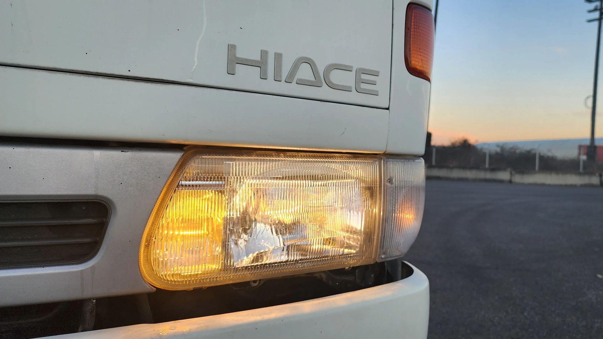 1996 Toyota HiAce Alimo (LY151)