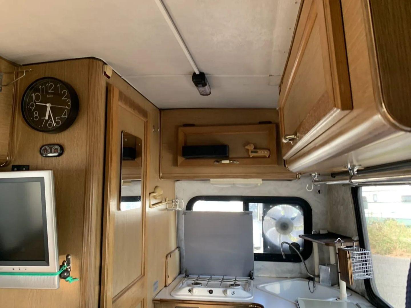 1996 Toyota HiAce Alimo (LY151)