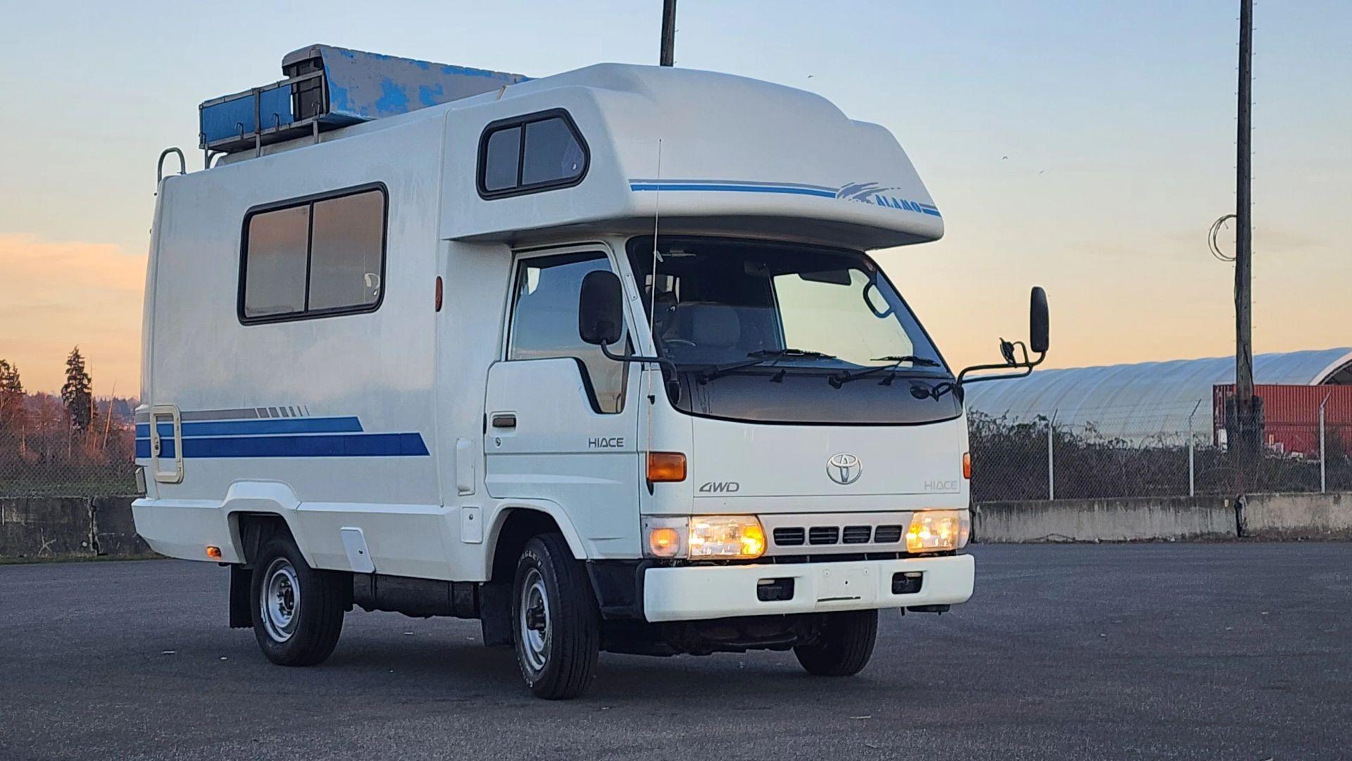 1996 Toyota HiAce Alimo (LY151)