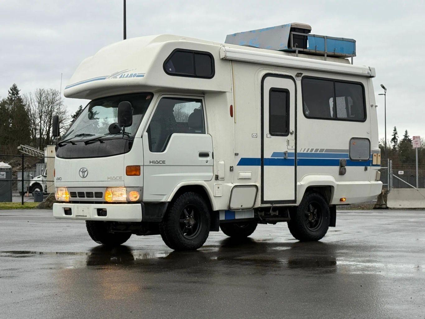 1996 Toyota HiAce Alamo LY151 - 2