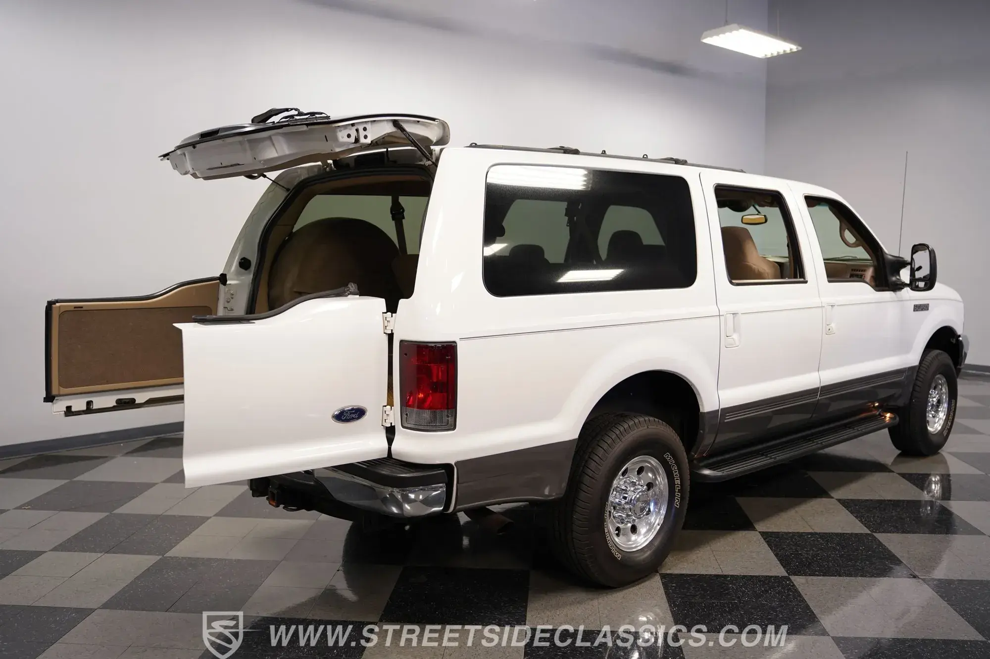 2002 Ford Excursion XLT 4×4