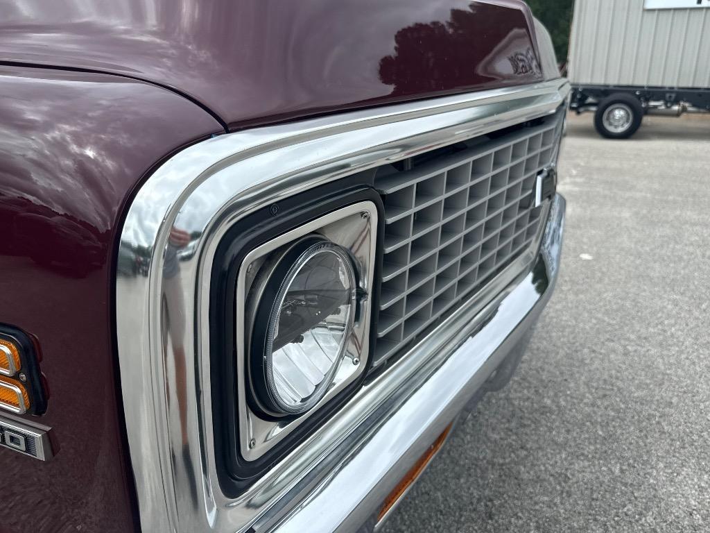 Restored 1972 Chevrolet Surburban