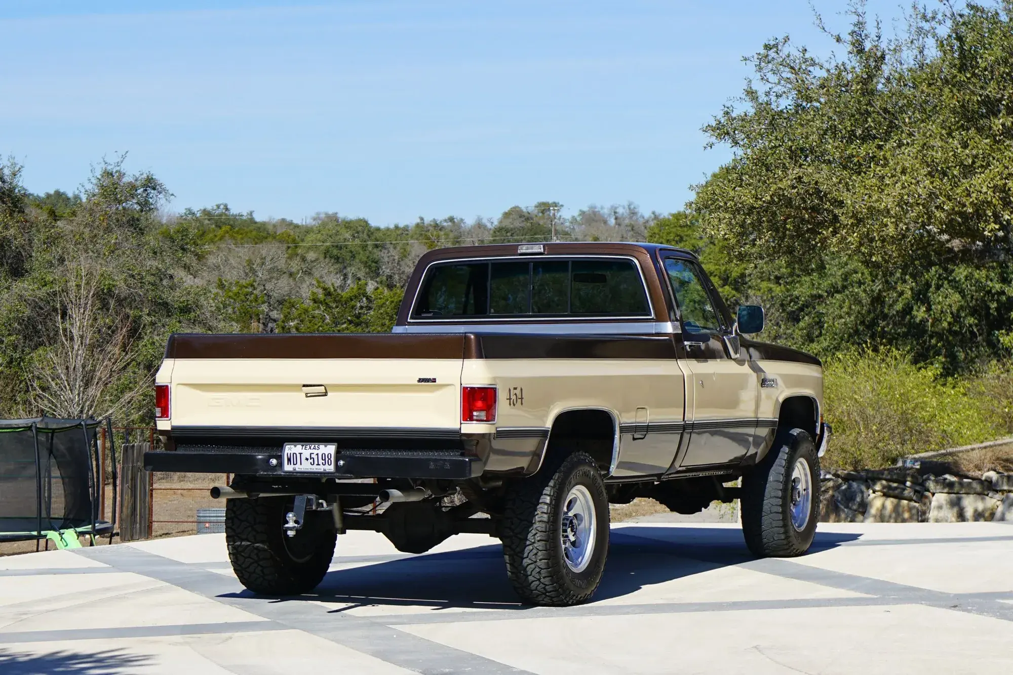 1983 GMC K2500 Sierra Classic - 5