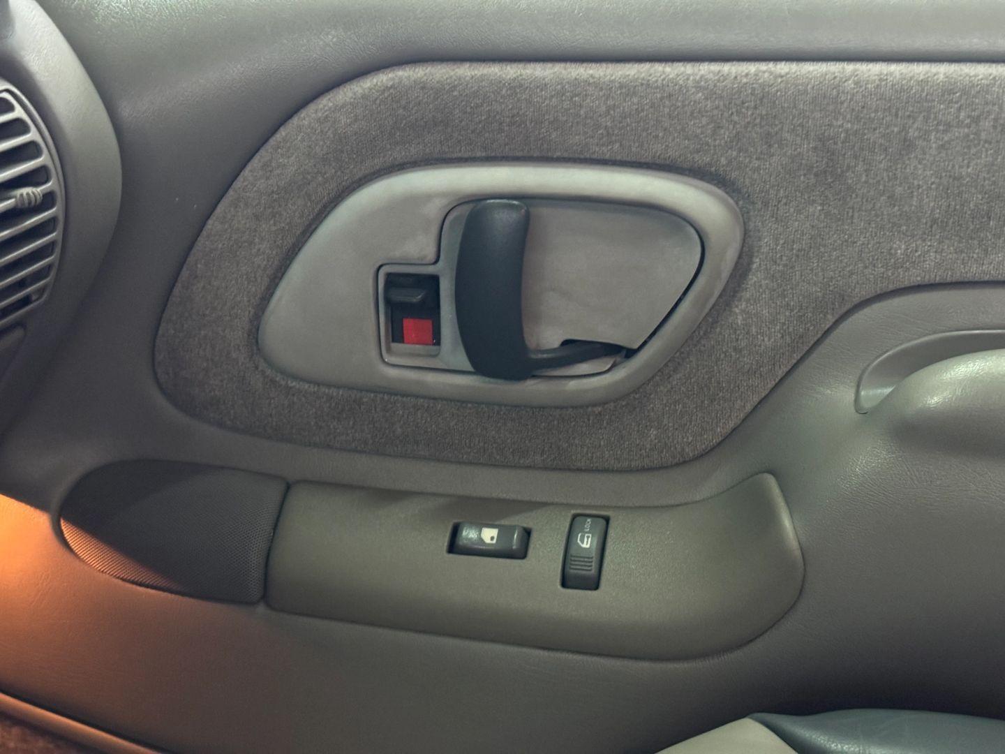 1-Owner 2000 Chevrolet Tahoe Z71