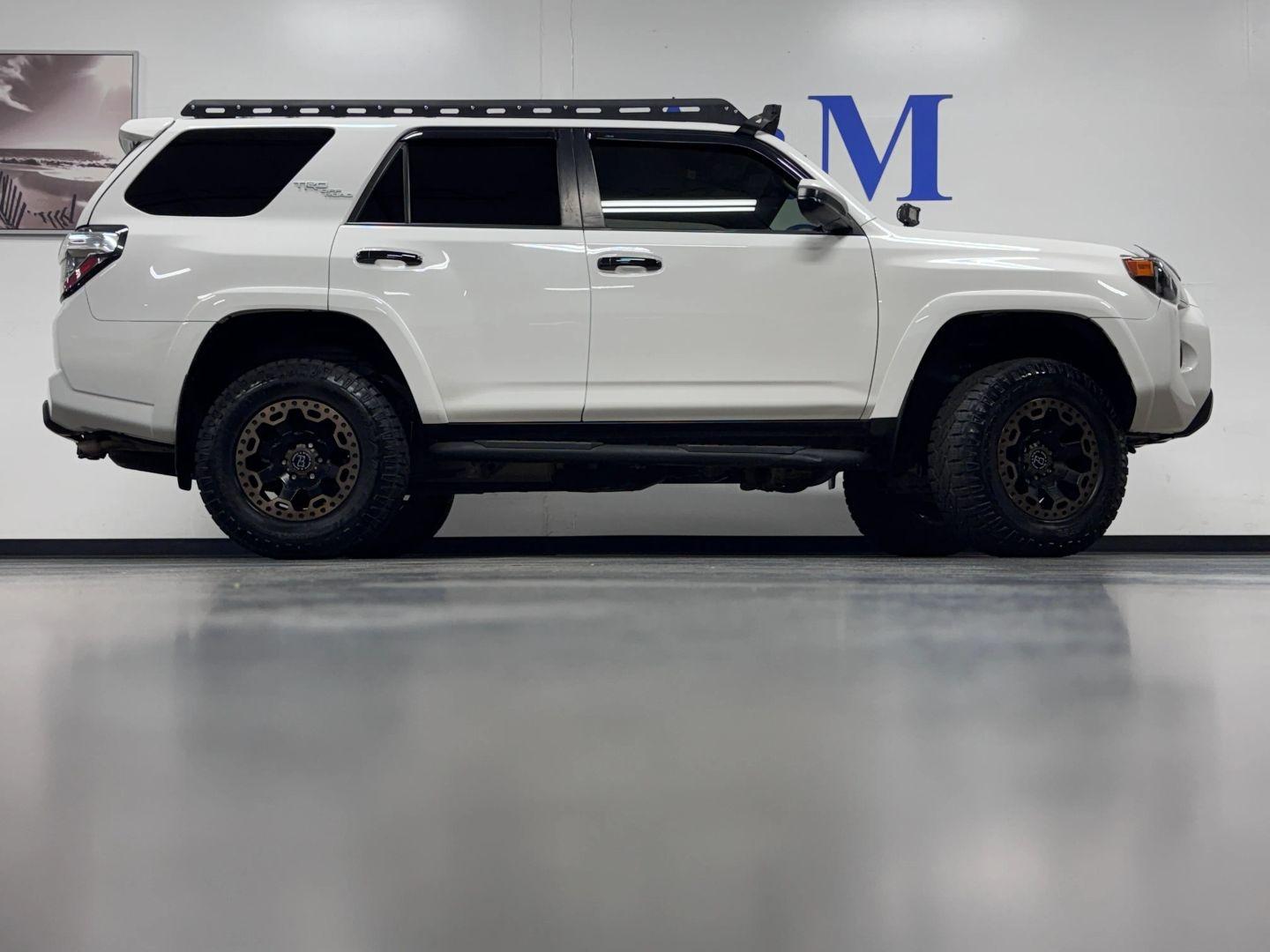 2019 Toyota 4Runner Off-Road - 2
