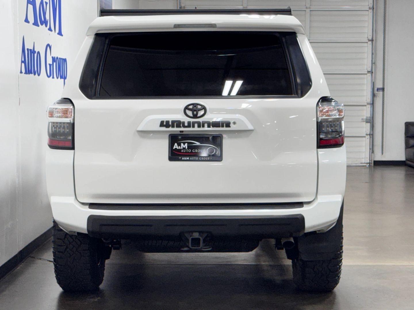 2019 Toyota 4Runner Off-Road - 5