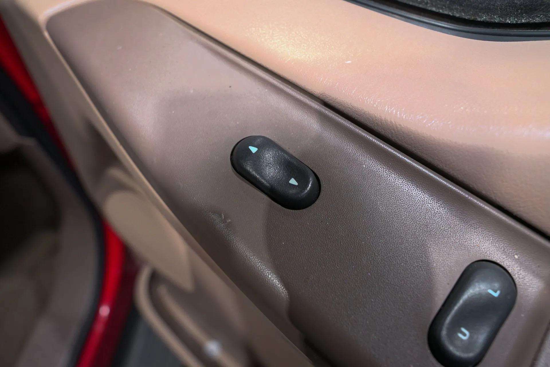 1999 Ford F-350 Super Duty Lariat