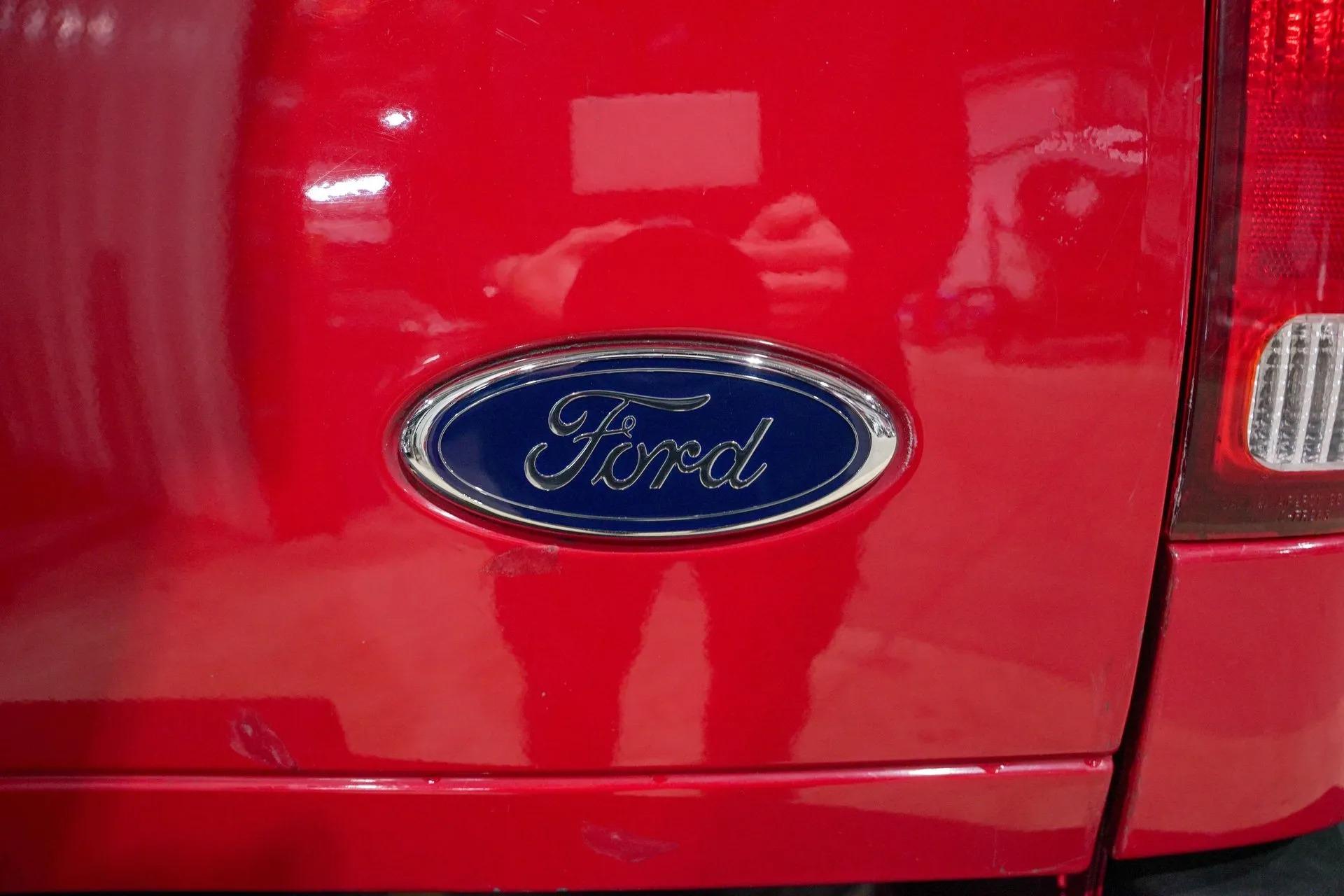 1999 Ford F-350 Super Duty Lariat