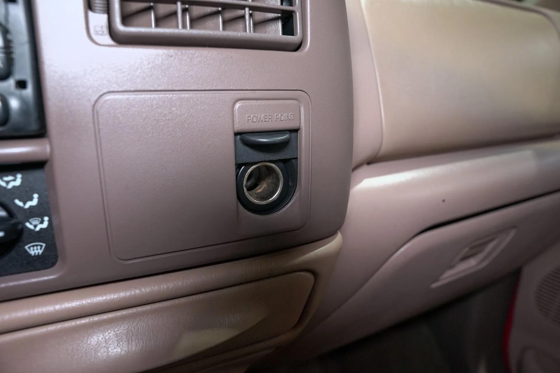 1999 Ford F-350 Super Duty Lariat