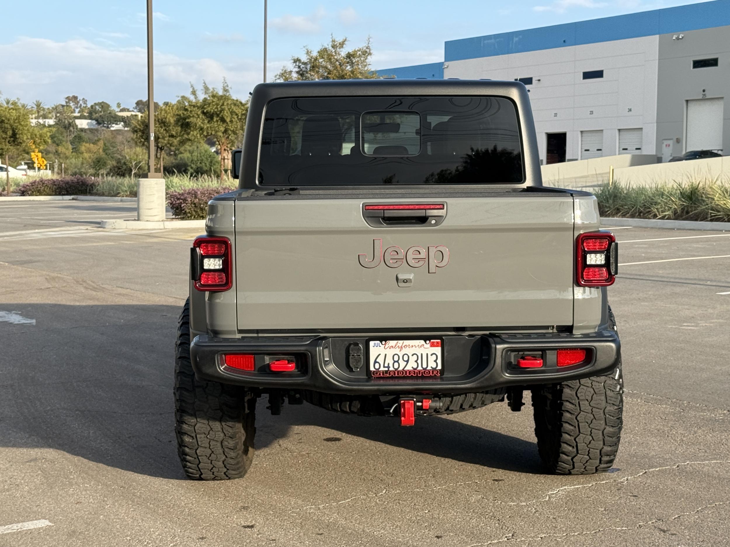 2023 Jeep Gladiator