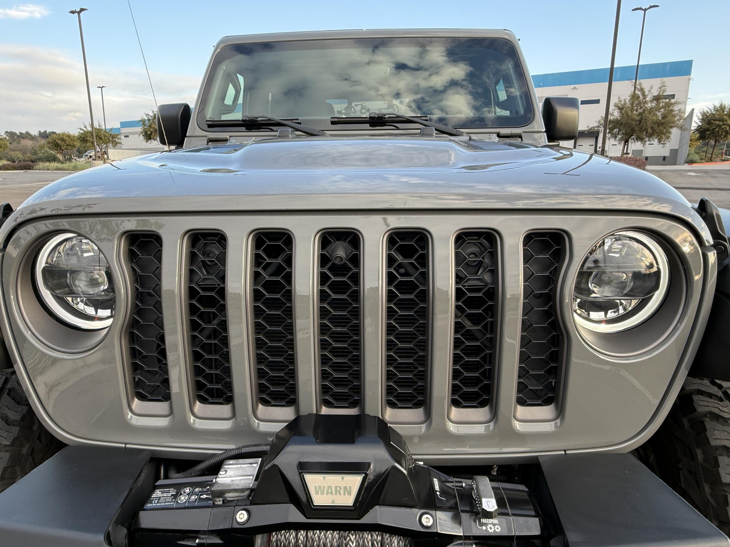 2023 Jeep Gladiator
