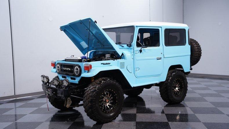 1976 Toyota Land Cruiser Restomod