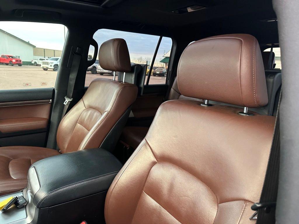 2016 Toyota Land Cruiser