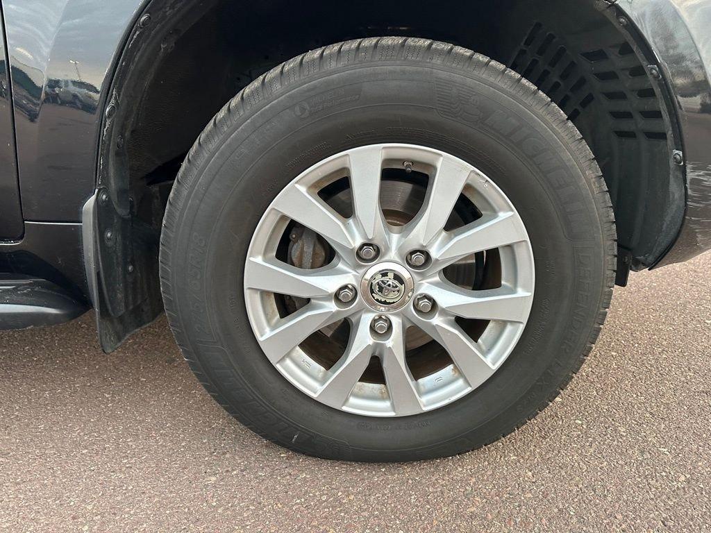 2016 Toyota Land Cruiser