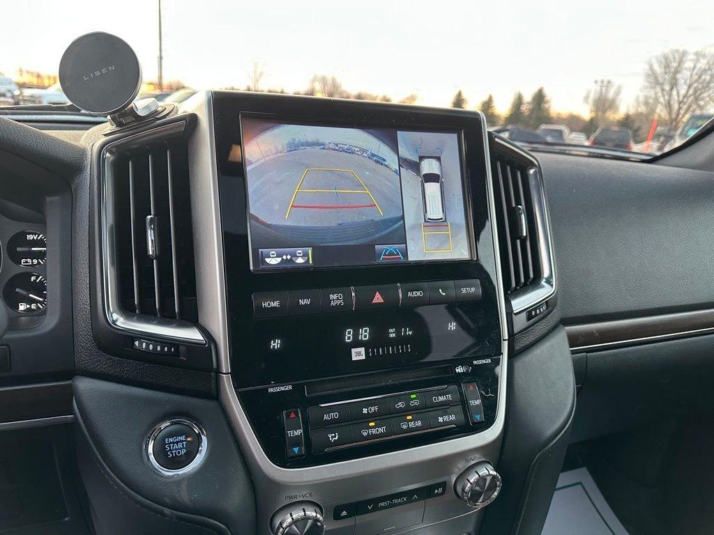 2016 Toyota Land Cruiser