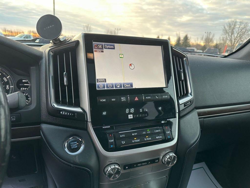 2016 Toyota Land Cruiser