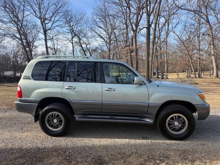 2004 Lexus LX 470