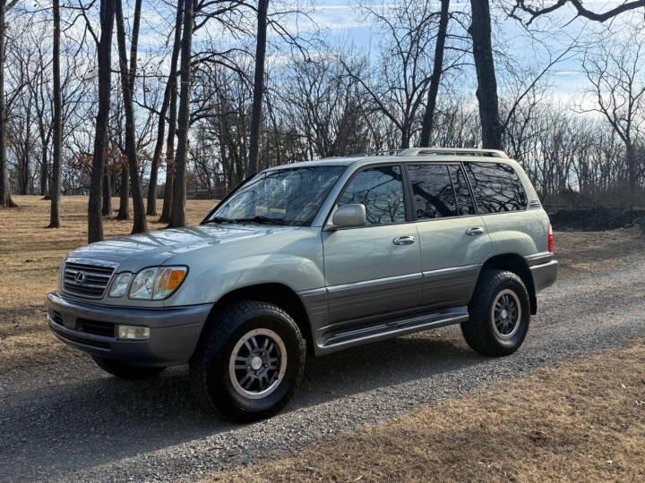 2004 Lexus LX 470