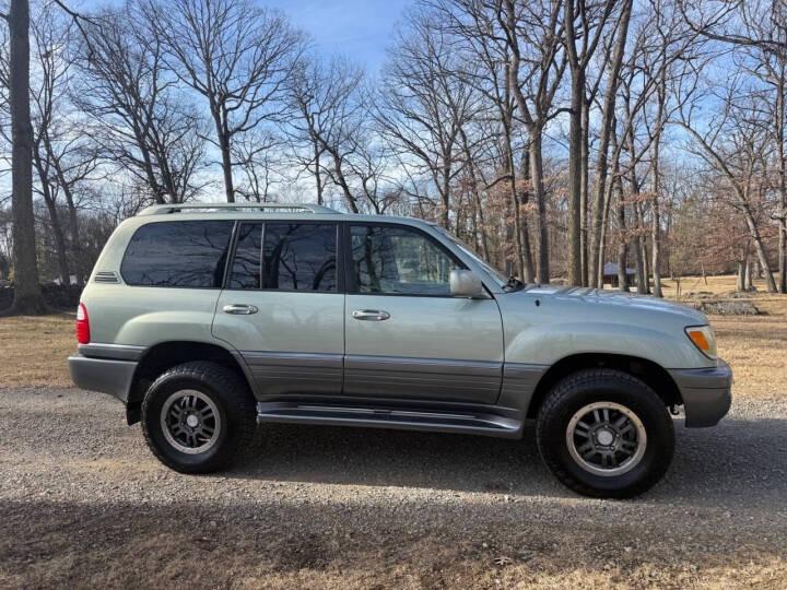 2004 Lexus LX 470 - 2