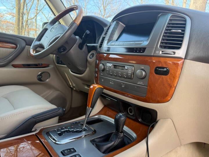 2004 Lexus LX 470