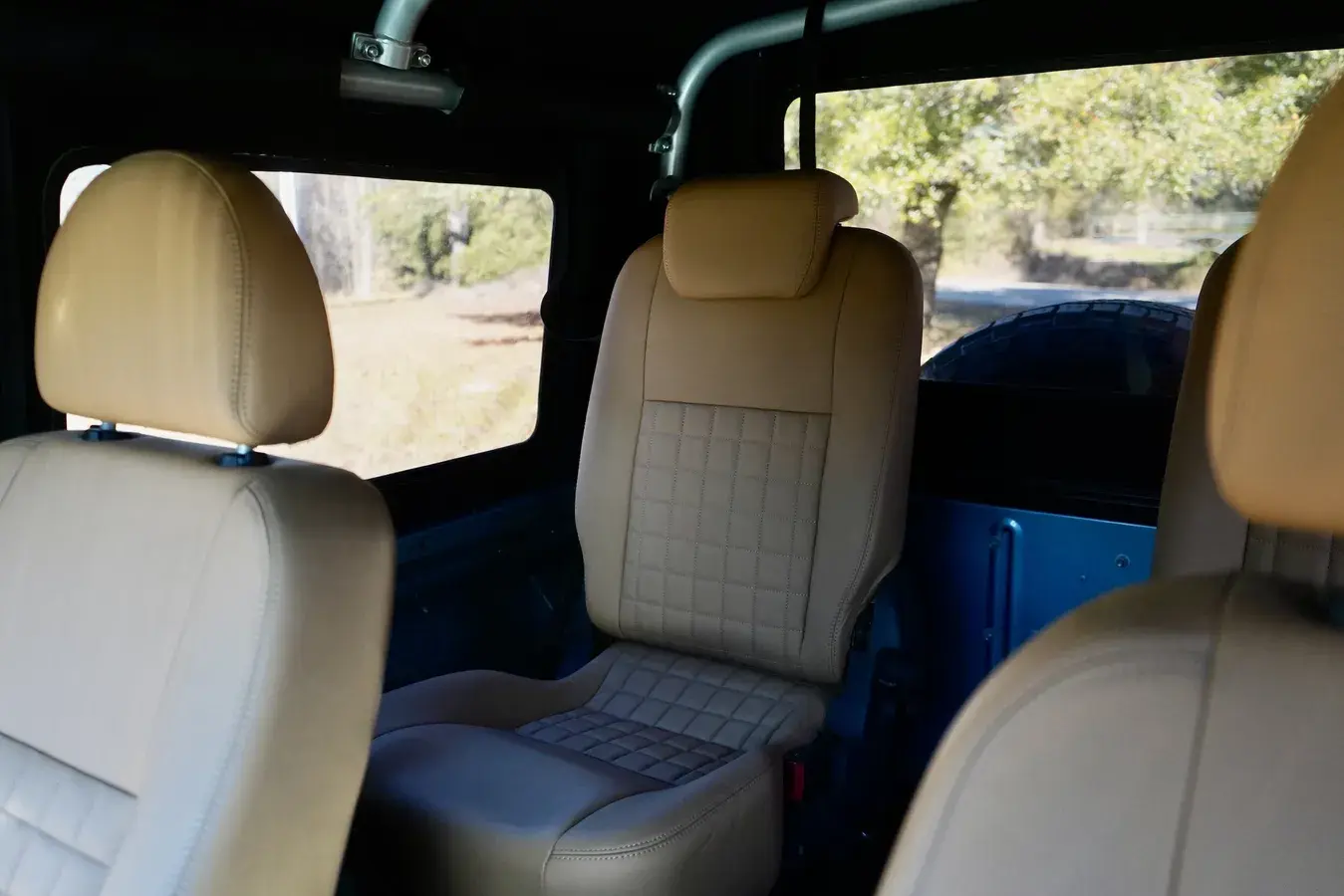 2022 Osprey Defender