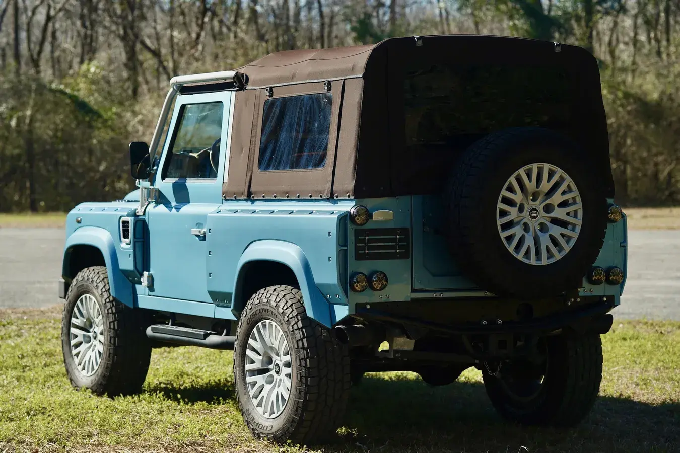 2022 Osprey Defender