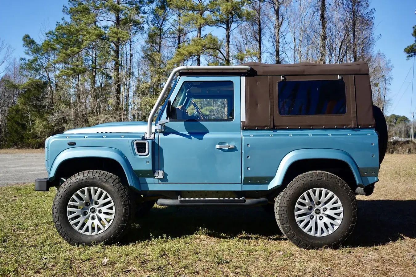 2022 Osprey Defender