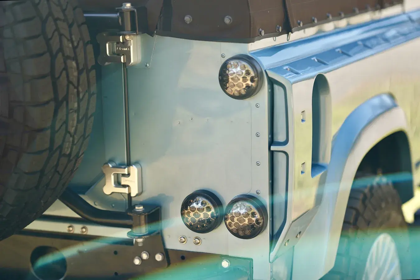 2022 Osprey Defender