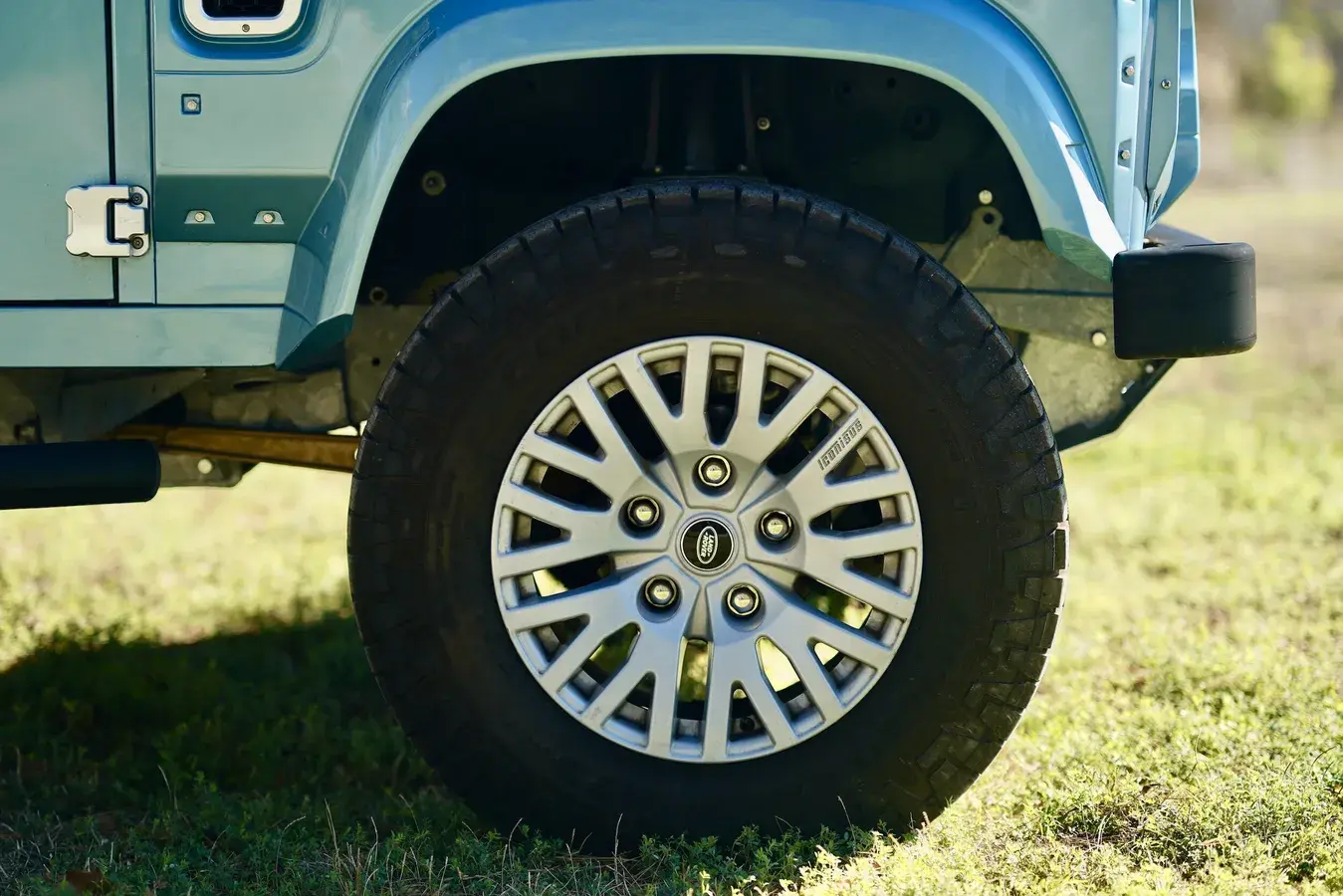 2022 Osprey Defender