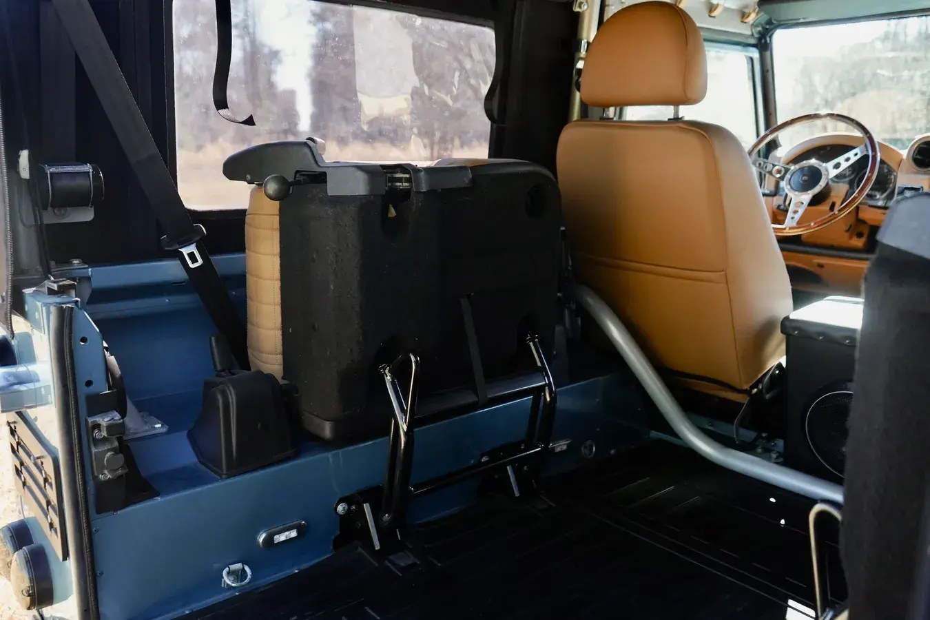 2022 Osprey Defender