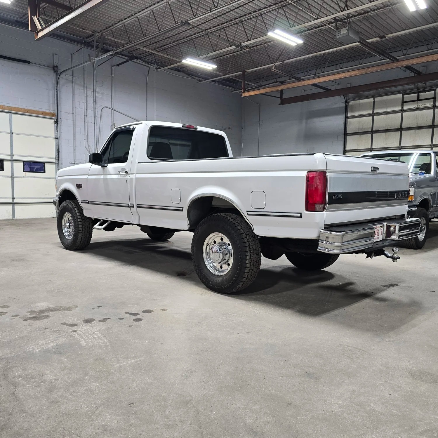 1994 Ford F-250 XLT - 2
