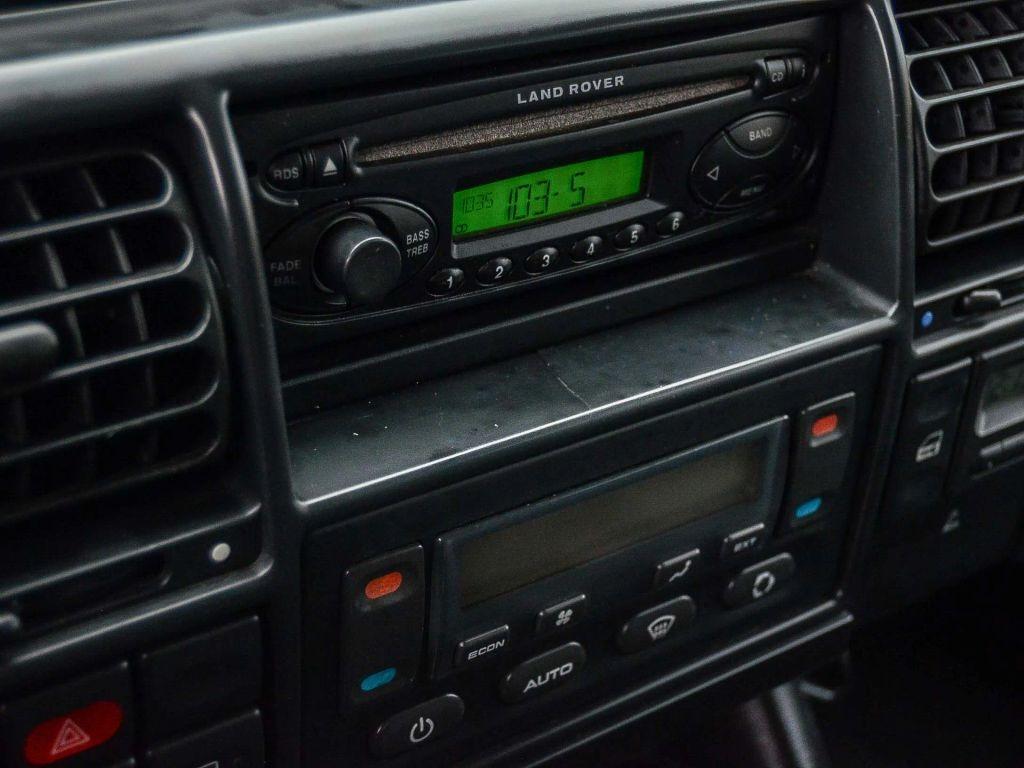 2004 Land Rover Discovery II G4 Challenge