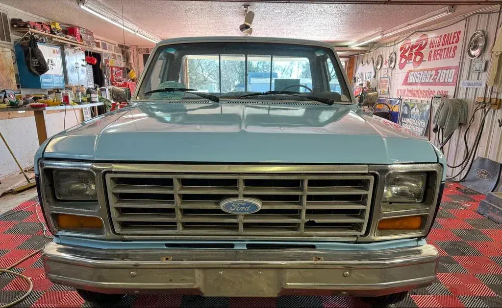 1985 Ford F-150 XL - 4