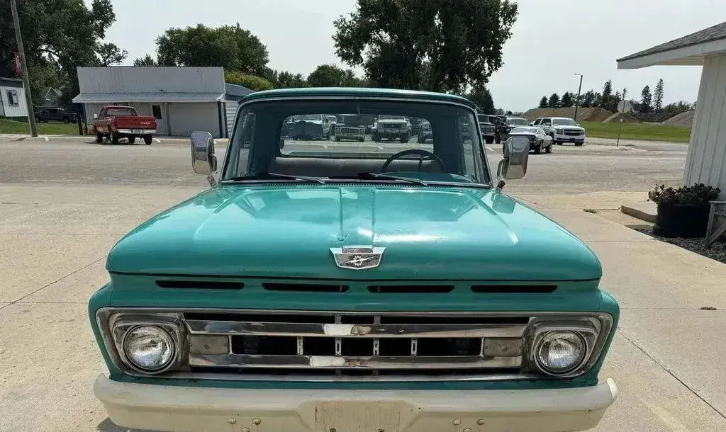 1961 Ford F-100
