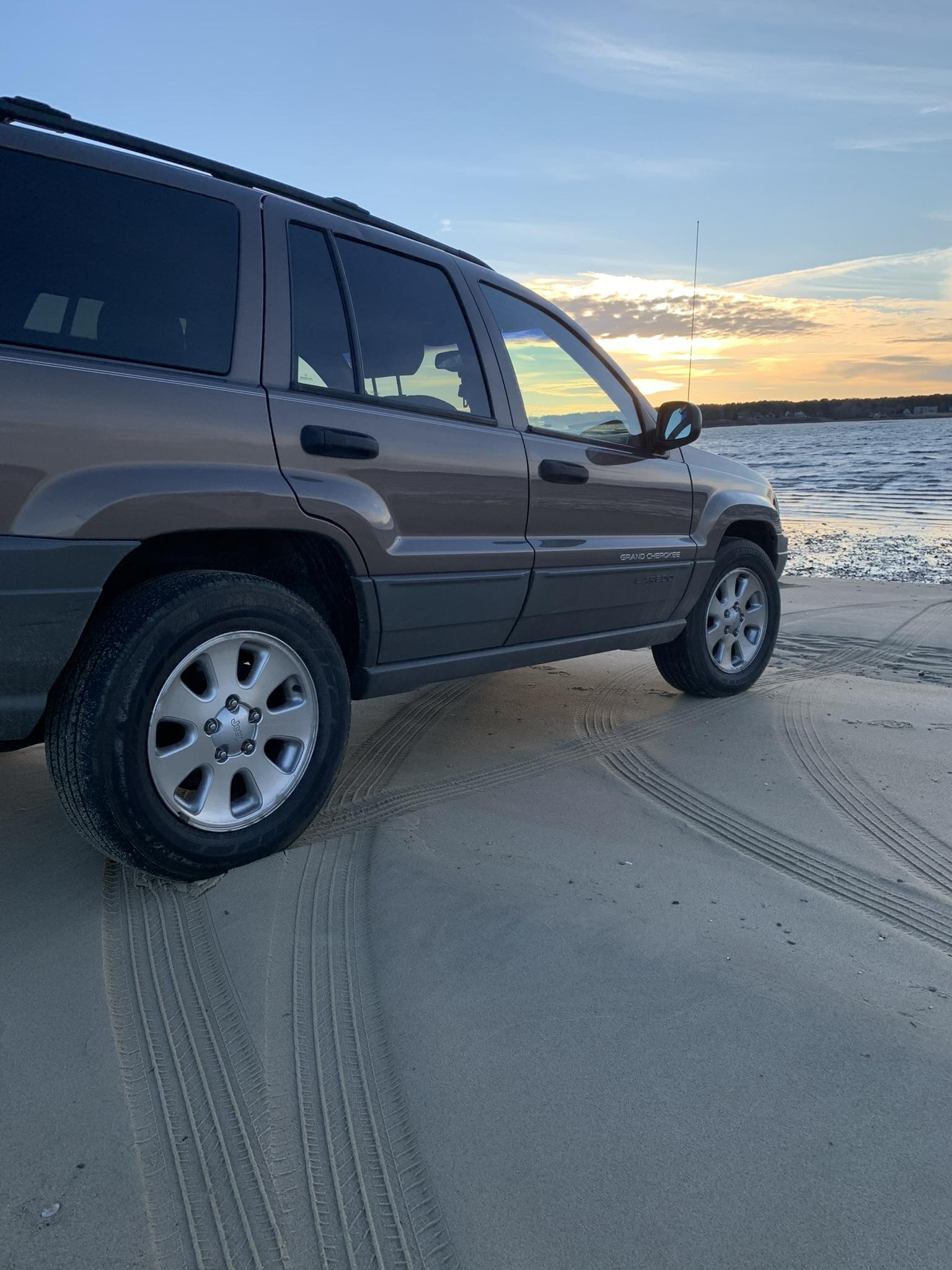 2001 Jeep Grand Cherokee Laredo - 3