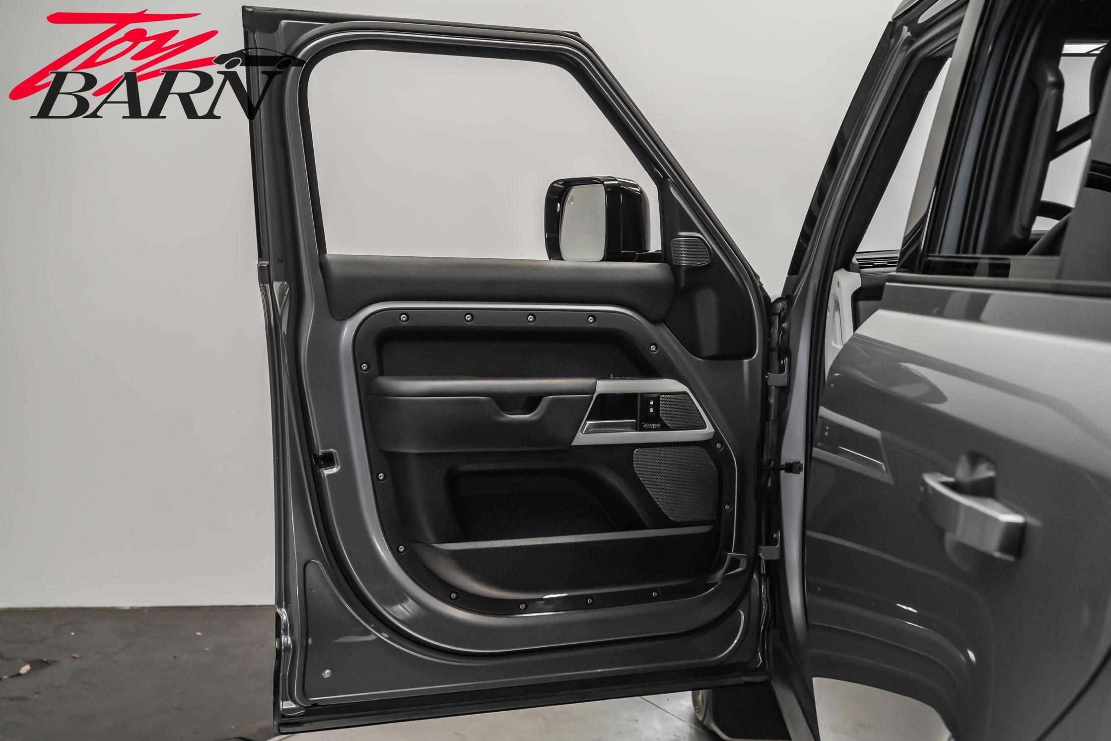 2023 Land Rover Defender 110 X-Dynamic SE