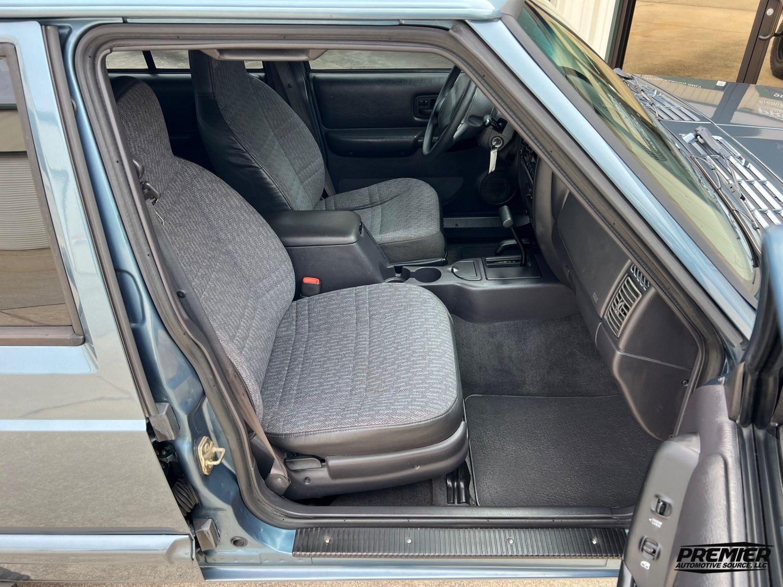 1999 Jeep Cherokee Sport