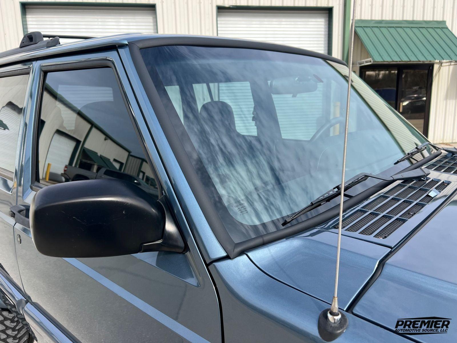 1999 Jeep Cherokee Sport