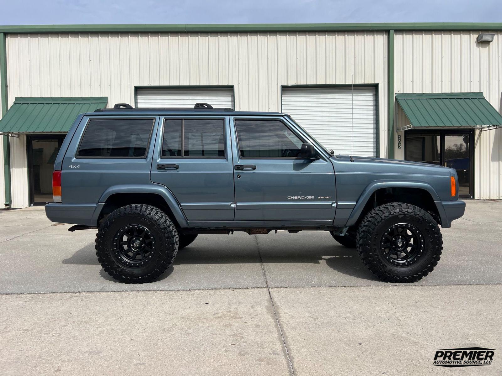 1999 Jeep Cherokee Sport - 2