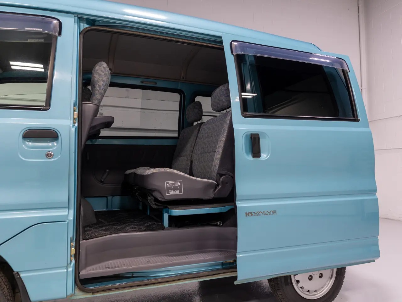 1998 Mitsubishi Bravo Exceed