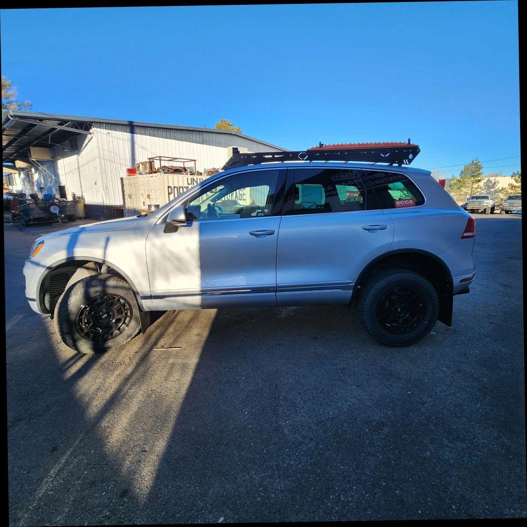 2016 Volkswagen Touareg - 5