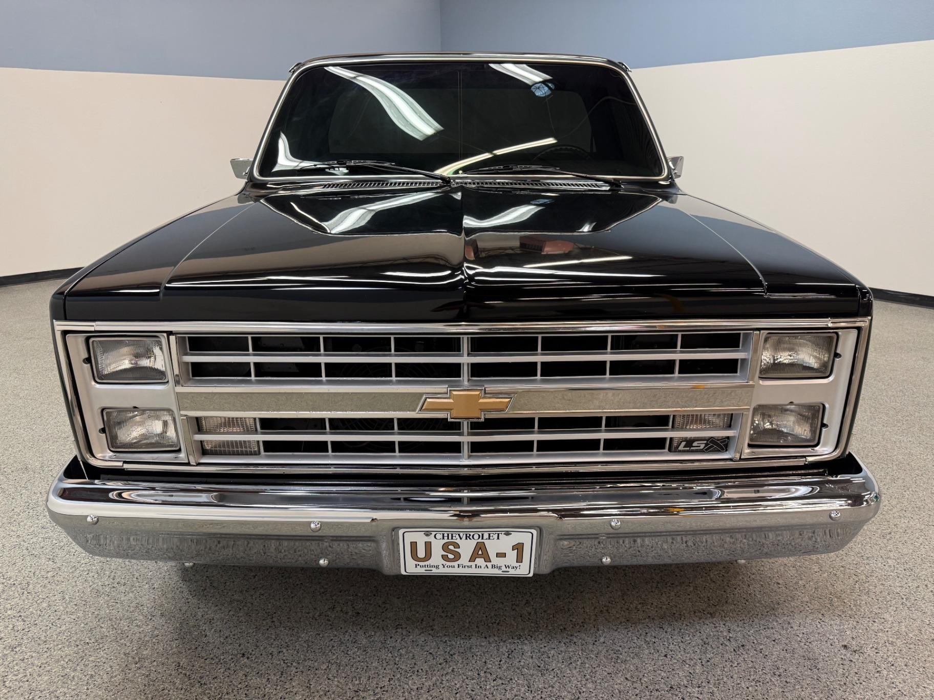 Vortec-Powered 1987 Chevrolet C10 - 2