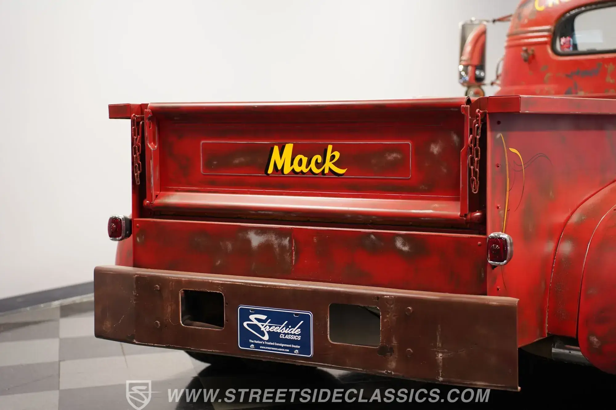 1960 Mack B-Series Replica Dually