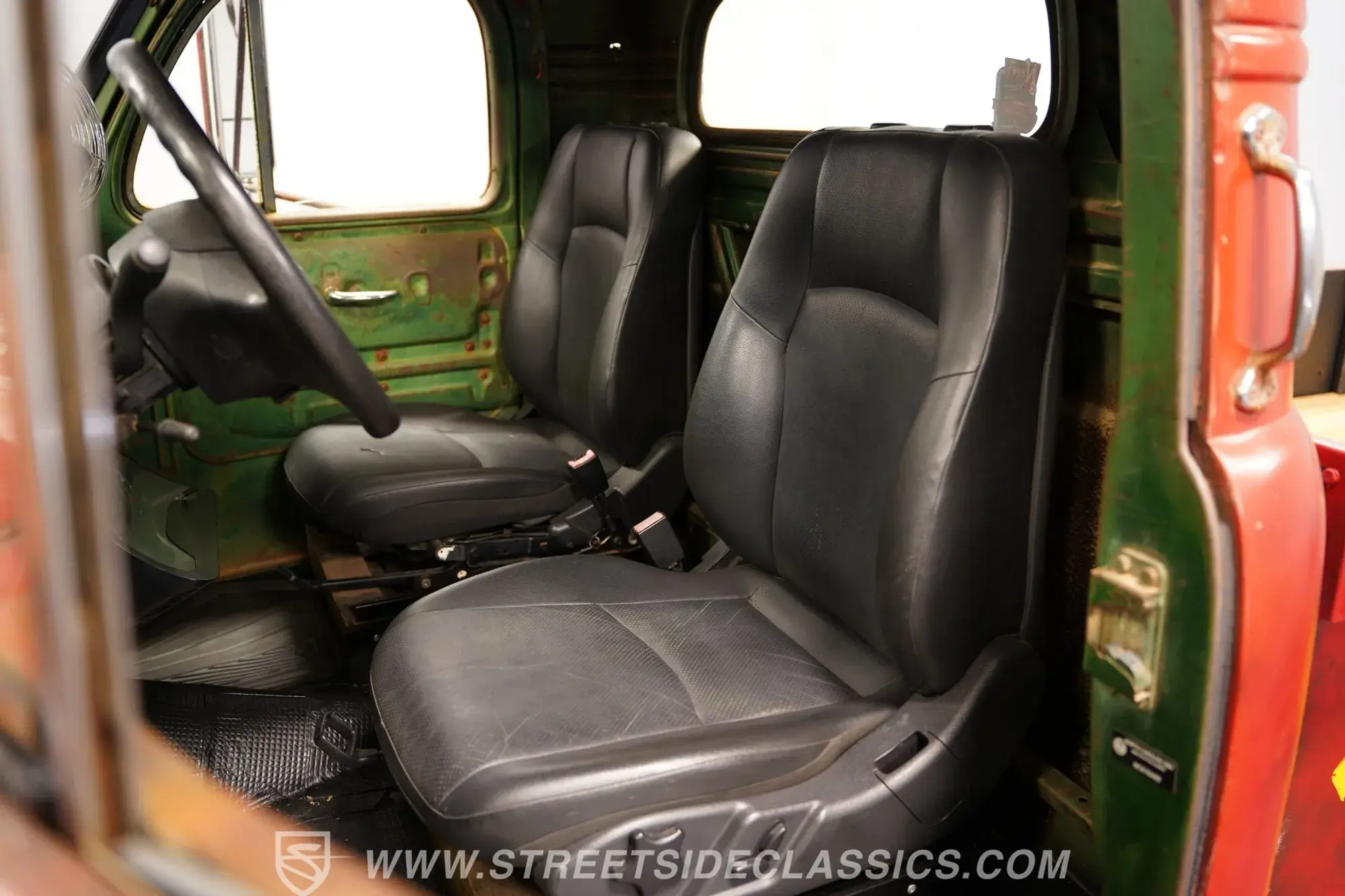 1960 Mack B-Series Replica Dually