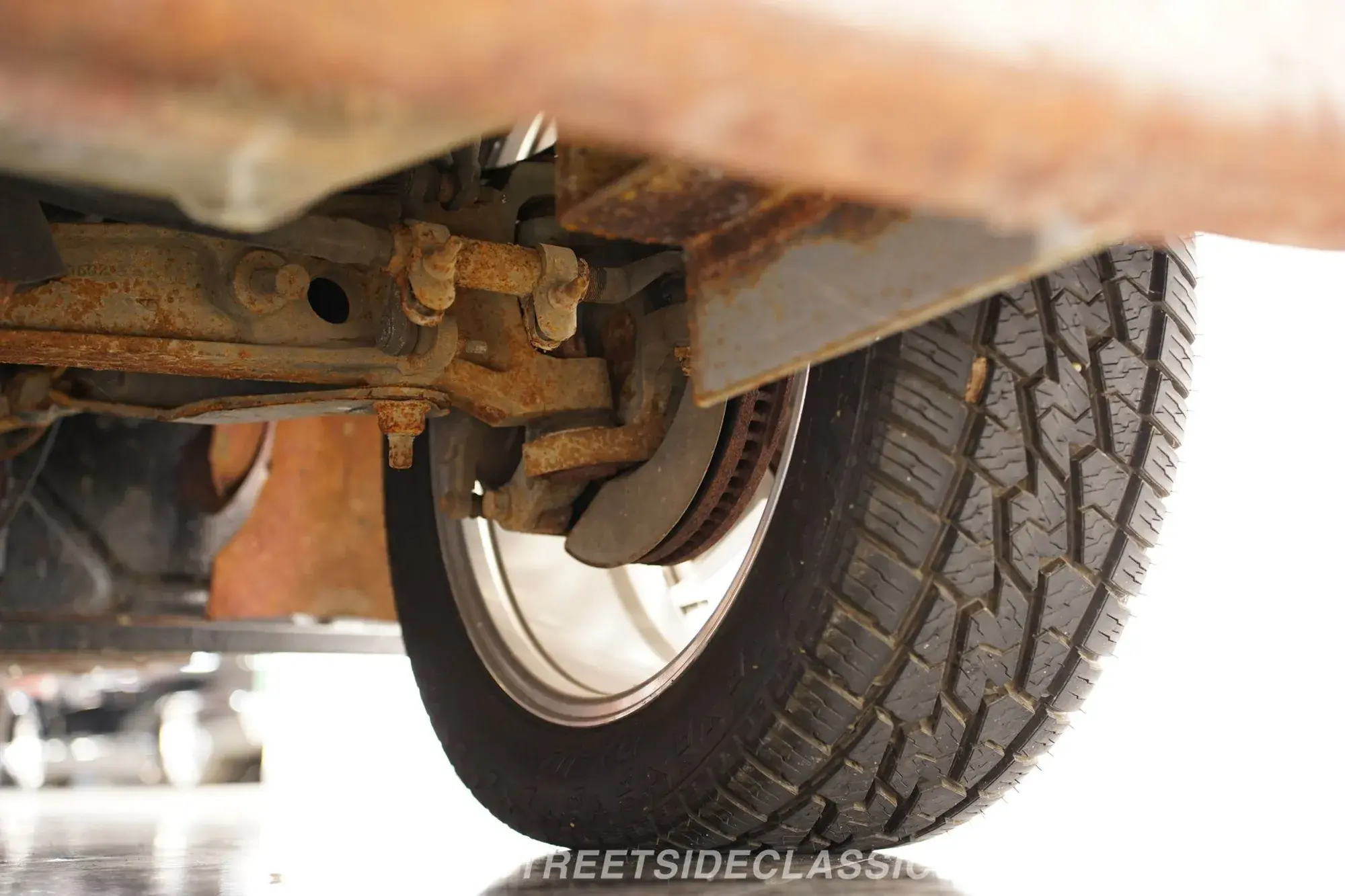 1960 Mack B-Series Replica Dually