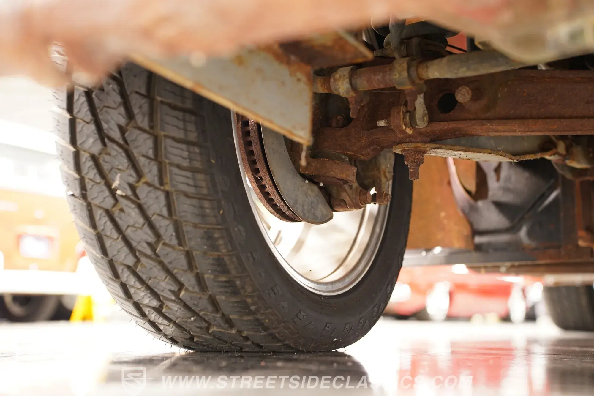 1960 Mack B-Series Replica Dually