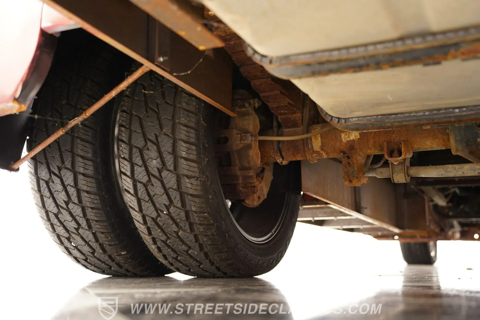 1960 Mack B-Series Replica Dually