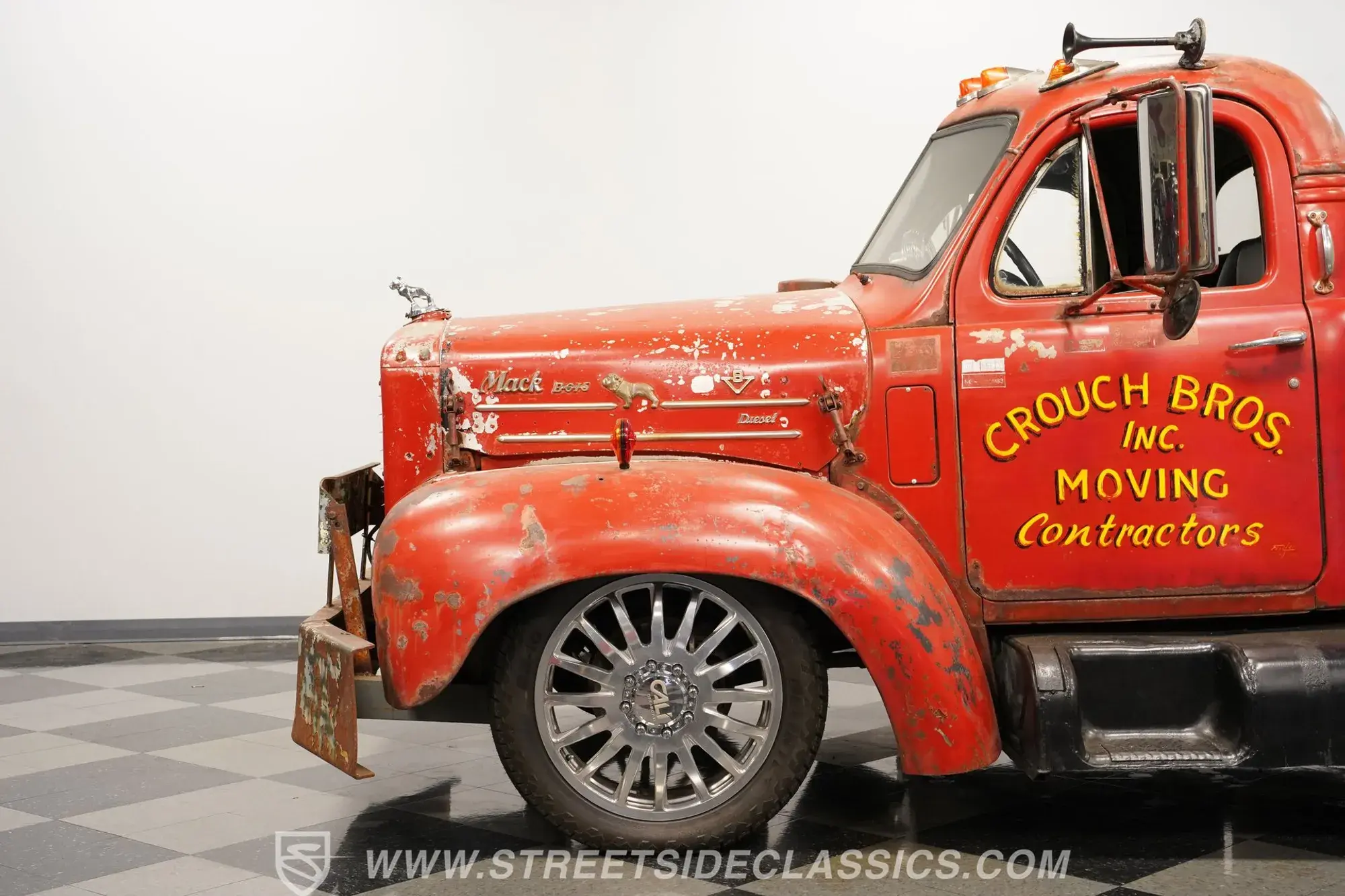 1960 Mack B-Series Replica Dually