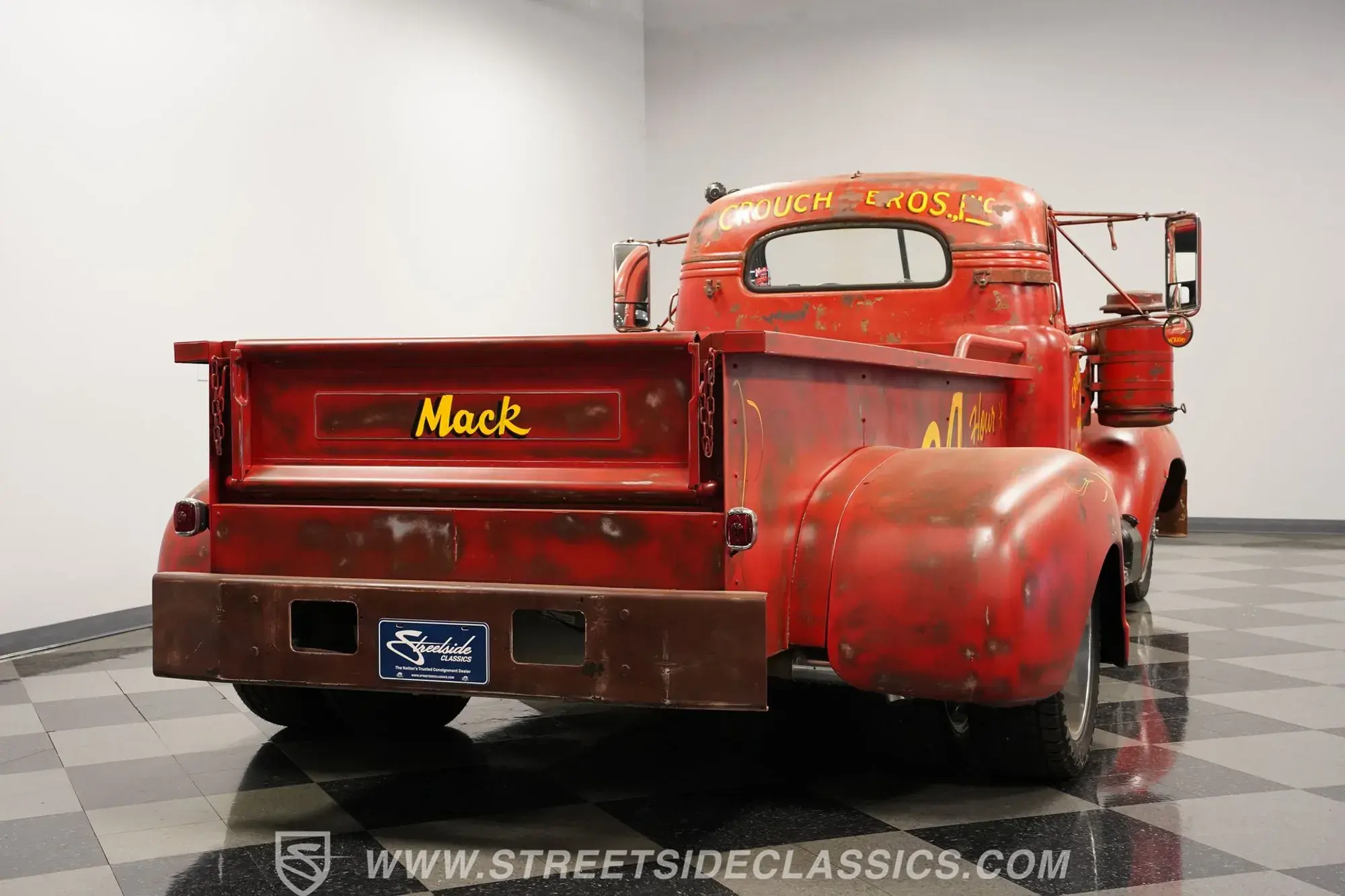 1960 Mack B-Series Replica Dually