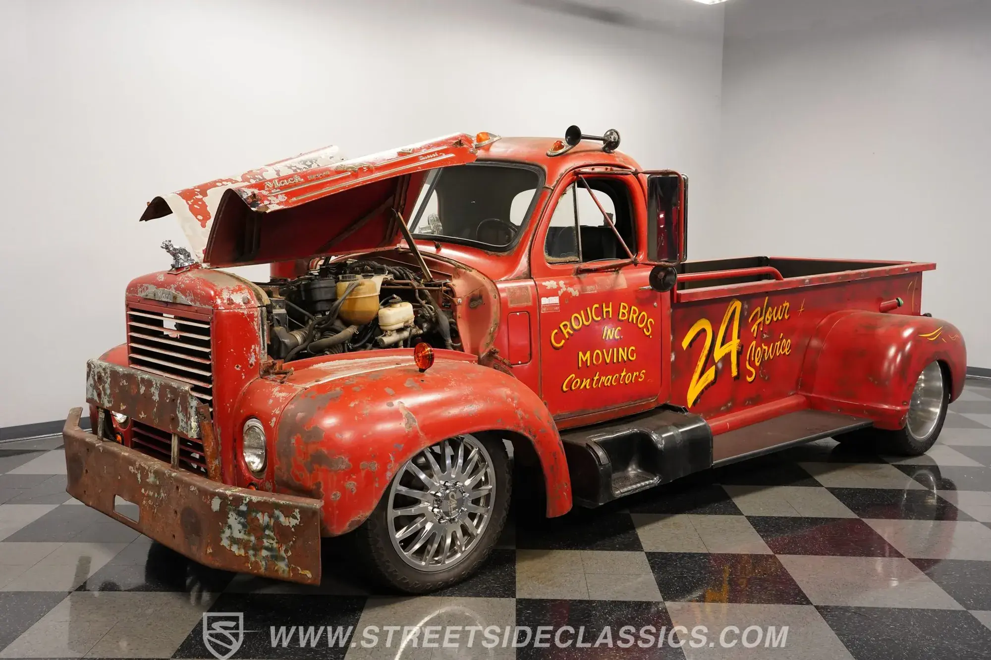 1960 Mack B-Series Replica Dually